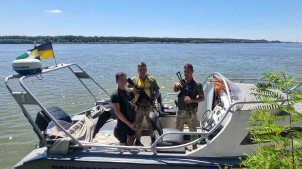 На Украине задержали пытавшегося уплыть на подводном скутере в Румынию уклониста