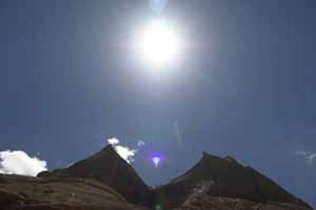 гора Кайлас является пирамидой, возведенная в древнее времена, как говорят предания, сынами Бога