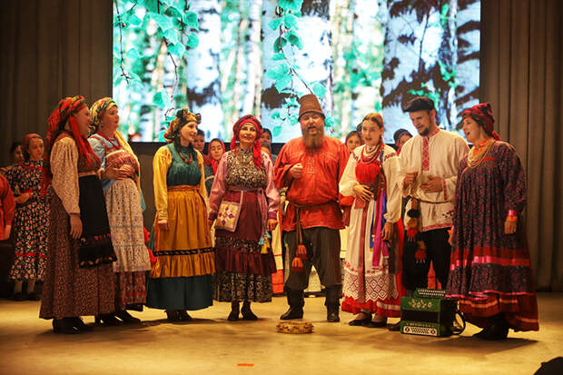 Эксперт из Новосибирска раскрыла секрет «бабушкиных» голосов в народных песнях