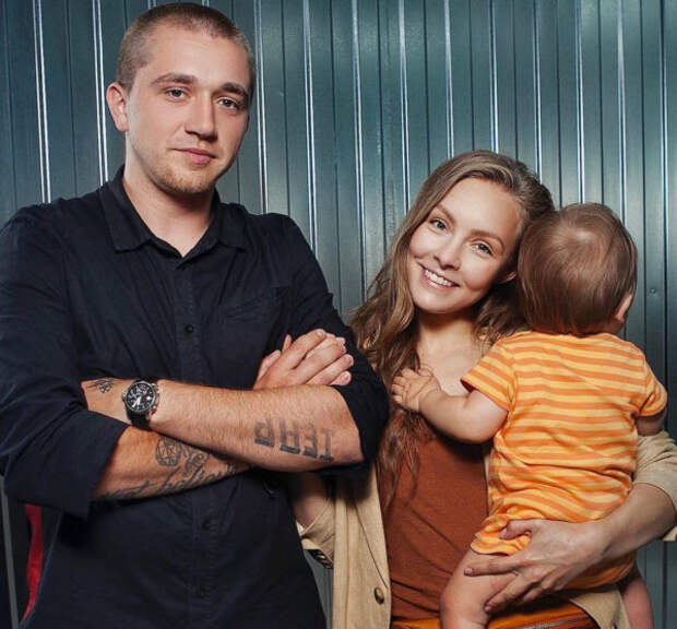 Алена Шоптенко с мужем и сыном