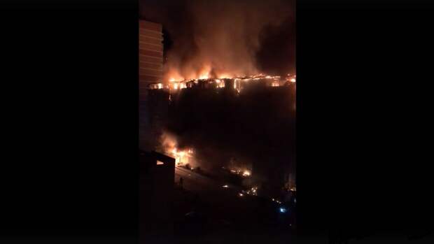 Крупный пожар охватил многоэтажку в Краснодаре