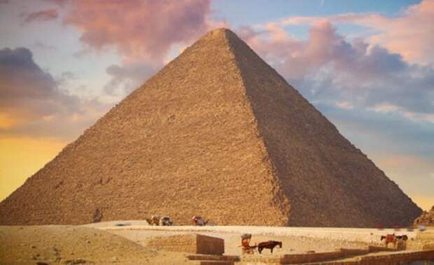 Электромагнитная пирамида Гизы.