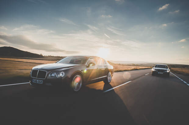 Как повлияла буква S на темперамент Bentley Flying Spur V8. Фото 9
