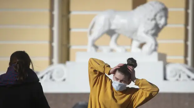 В Финансовом университете прокомментировали введение нерабочих дней в России