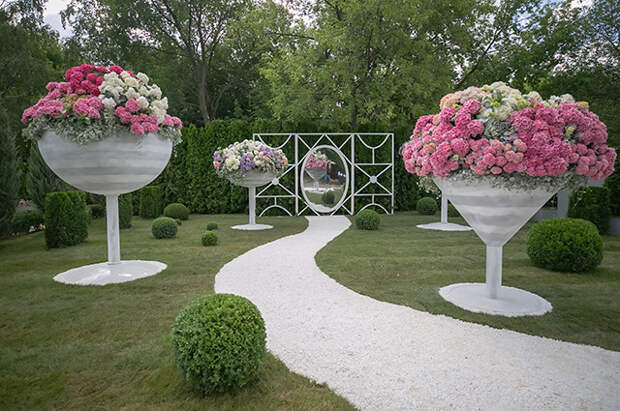 Сад Валентина Юдашкина