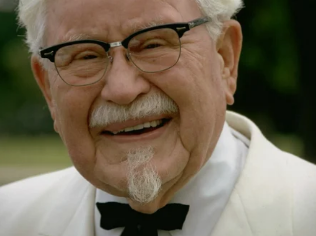 Полковник Харланд Дэвид Сандерс - основатель KFC