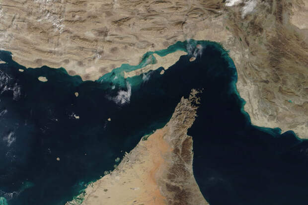 Иран поставил мир на счетчик: политолог объяснил, почему за проход через пролив теперь придется платить долго