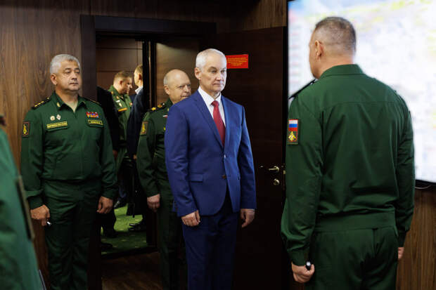 Кадровая революция в Министерстве обороны. Путин уволил команду Шойгу