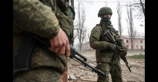 В ВСУ призвали украинцев сдать выданное им оружие