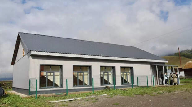 Скандальный ДК в Алтайском селе наконец-то открылся