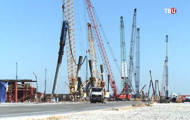 Строители начали сооружение фарватерных опор Крымского моста
