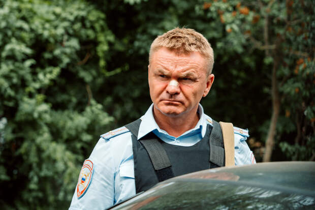 Не бандит, а комик: как Владимир Сычёв стал одним из главных комедийных актёров ТВ