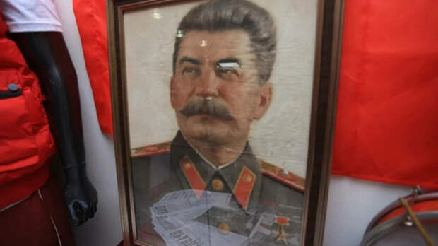 Барнаульский священник предрек новый "чернобыль" после вызова духа Сталина