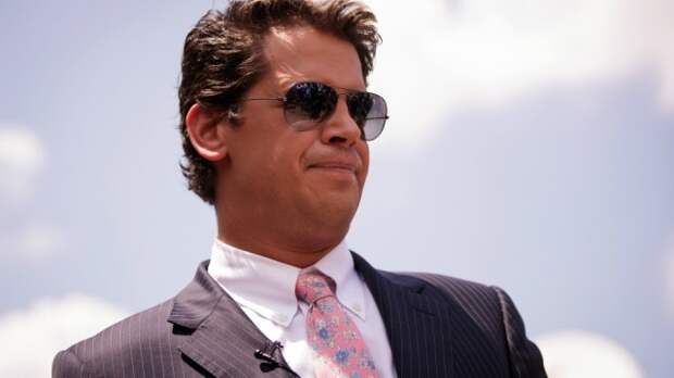 Milo Yiannopoulos Resigns From Breitbart News