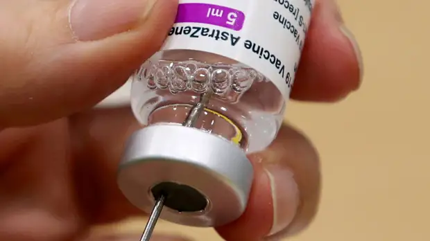 Politico: ЕК намерена начать судебное разбирательство против компании AstraZeneca