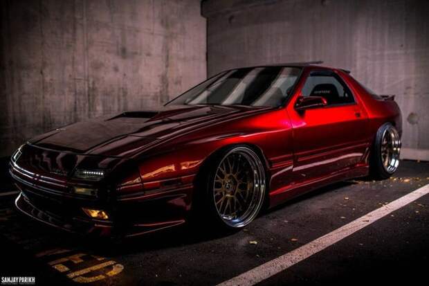 Mazda RX-7... Mazda RX-7...