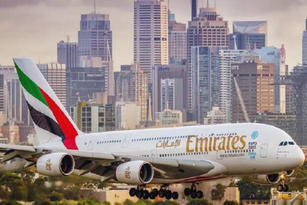 Дубай славится своими авиашоу и авиалинией Emirates / Фото: countryscanner.ru