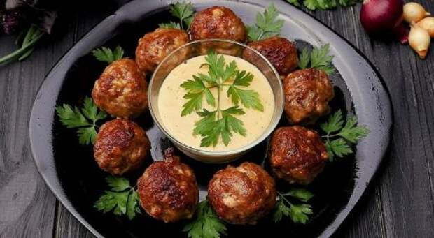 Мясные шарики с орехами