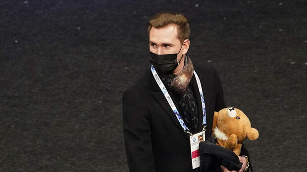 Команда Тутберидзе в стихах поздравила Глейхенгауза с юбилеем Команда Тутберидзе в стихах поздравила Глейхенгауза с юбилеем