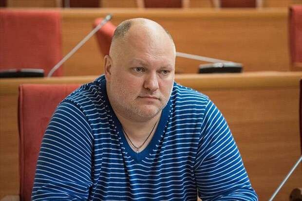 Дмитрий Петровский: Чету Навальных следует лишить российского гражданства Дмитрий Петровский: Чету Навальных следует лишить российского гражданства