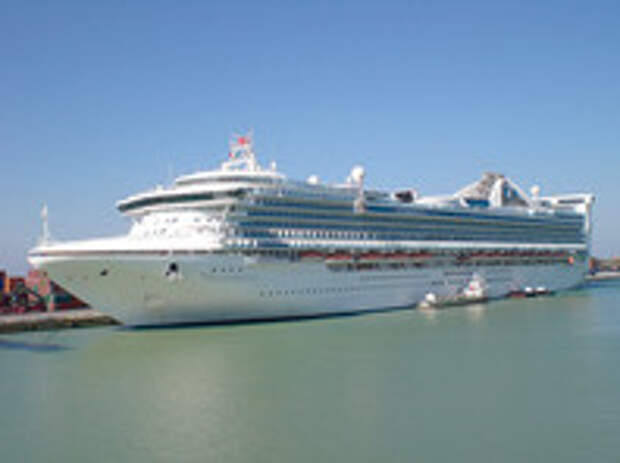 Коронавирус подтвердился у 21 человека на борту круизного лайнера Grand Princess, вставшего на рейде у берегов Калифорнии после того, как от коронавируса скончался один из пассажиров, совершавший круиз на судне в феврале 