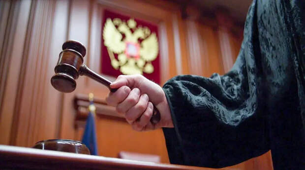 Задолжавшего 32 млн рублей жителя Якутии приговорили к обязательным работам