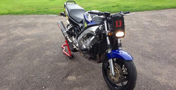 Городской стритфайтер построенный на базе Honda CBR600RR F3 1996
