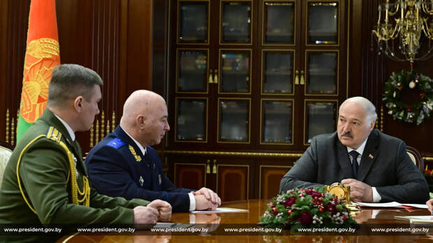 Лукашенко «перетряхнул» армию, проверив её в экстремальных погодных условиях