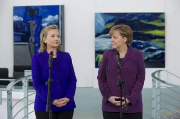 Неудачницы: Меркель боится повторить судьбу Клинтон и вводит цензуру в Фейсбуке