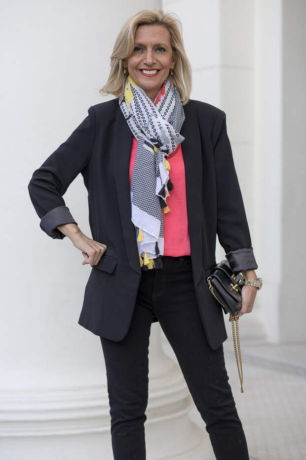 Womens Fashion All Black Outfit With A Pope Of Color 