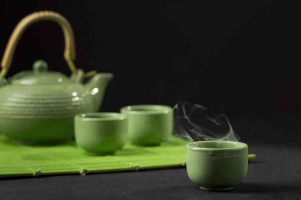 Пробуждение без стресса: зачем пить зеленый чай по утрам