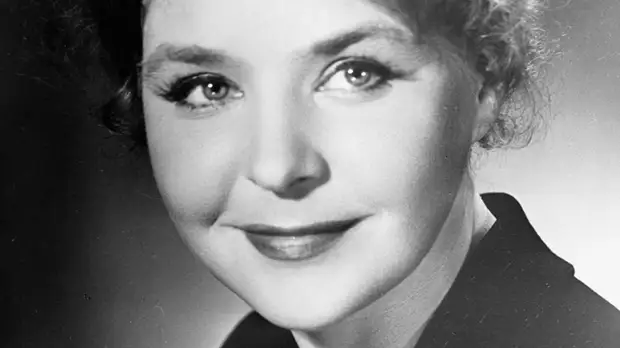 Василий Ливанов выразил соболезнования в связи со смертью Нины Ургант