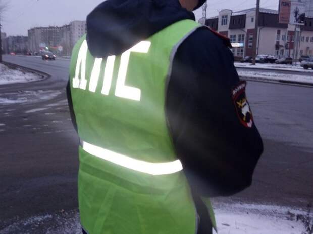 В Кемерове произошло ДТП со «скорой» и иномаркой с водителем-бесправником