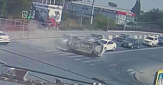 Авария дня. Пенсионерка устроила ДТП с пятью машинами