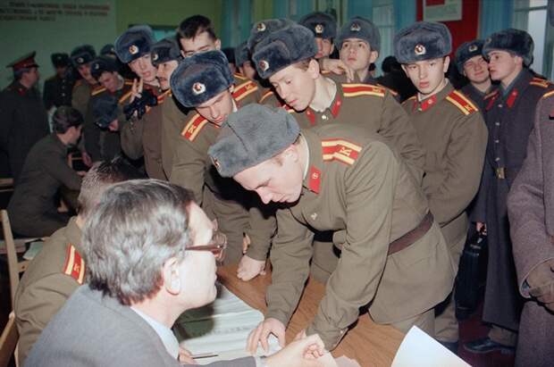 В 1991 г. Украина голосовала не за "незалежность", а за сохранение маленького СССР