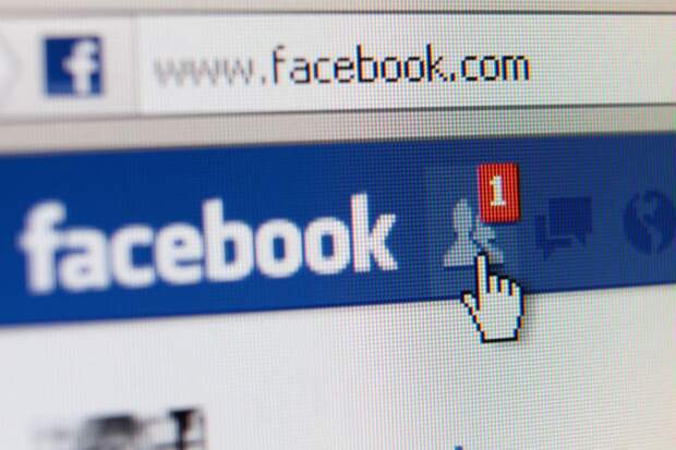 Роскомнадзор вызвал представителя Facebook для составления административного протокола