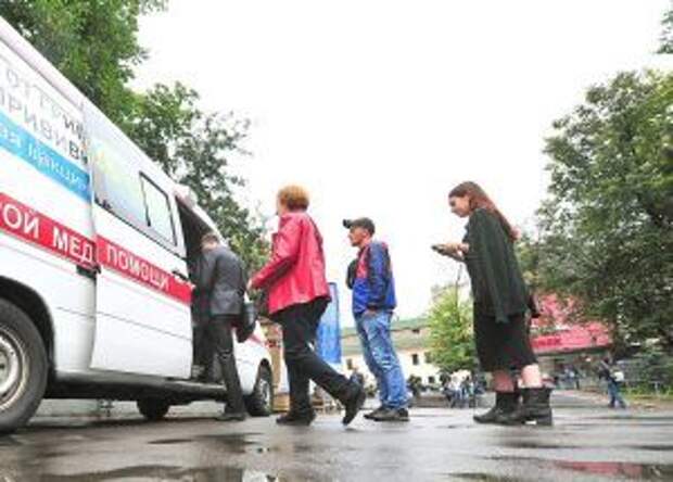 В Москве мобильные точки вакцинации от гриппа стали доступнее. Фото: официальный сайт мэра Москвы.