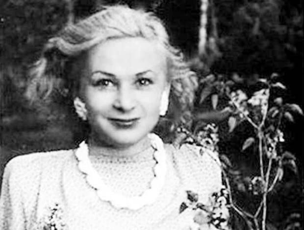 Актриса Валентина Серова | Фото: kino-teatr.ru Актриса Валентина Серова | Фото: kino-teatr.ru