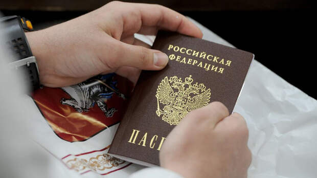 Следующая – Пугачёва: Отбирать гражданство начнут с мигрантов