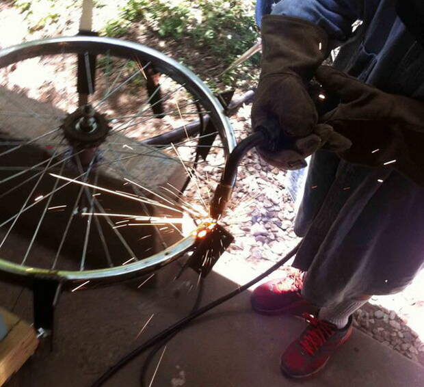 Катамаран, сделанный своими руками из велосипеда и пластиковых бутылей