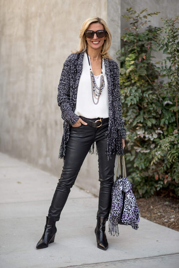 looking-chic-in-our-black-and-white-boucle-cardigan-jacket-society-0100