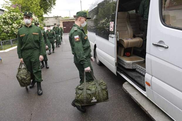 Генштаб: призывников не будут направлять в новые регионы