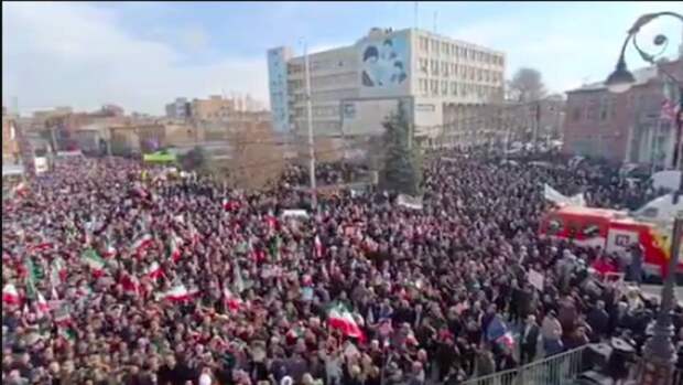 Без «вау-эффекта»: Иран огрызается, но Трамп с Нетаньяху готовят два сценария – «ливийский» и «венесуэльский»