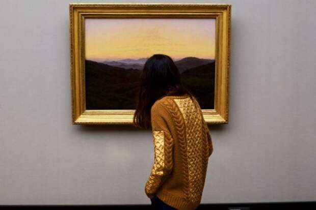 https://i2.wp.com/antipriunil.ru/wp-content/uploads/2017/10/Photographer-goes-through-the-museums-to-capture-the-similarities-between-the-paintings-and-the-visitors-and-the-result-will-impress-you-59e6fb251e6ff__700.jpg?resize=680%2C453&ssl=1