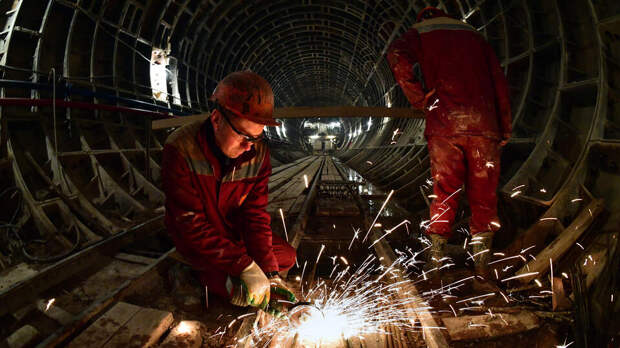 Собянин: до конца 2032 года в Москве построят 34 станции метро