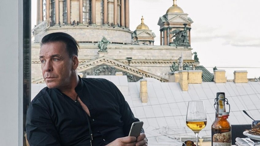 Солист группы Rammstein Тилль Линдеман отметил свой День рождения в Петербурге
