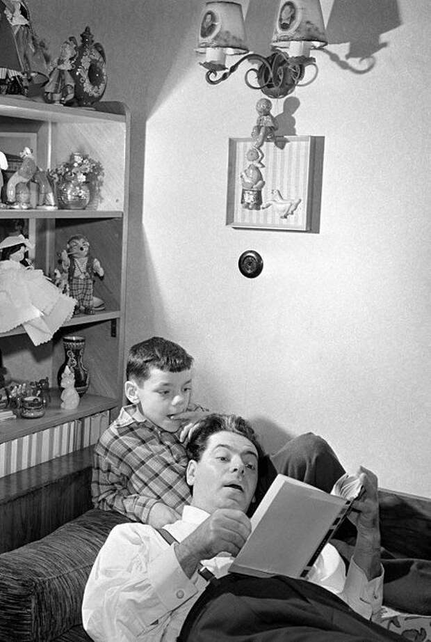 Аркадий Райкин с сыном Константином. 1957 год архив, картинки, фото