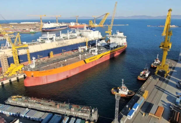США рассматривают возможность введения «агрессивных санкций» против судов, перевозящих российскую нефть