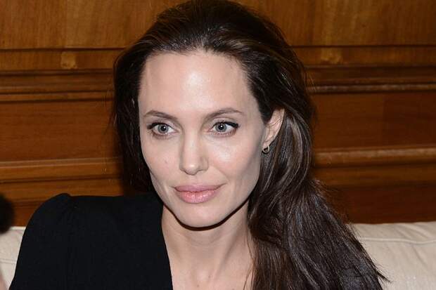 Анджелина Джоли не хочет ничего больше слышать про мужчин