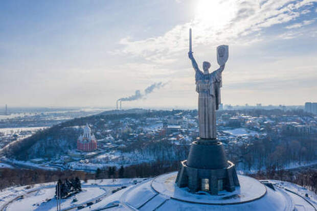 Бескрестнов: не всегда вина расчетов ПВО несбитые российские дроны над Киевом